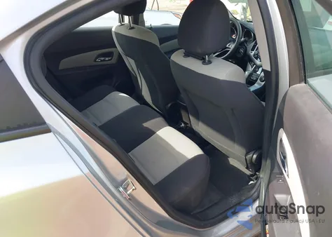 2015 Chevrolet Cruze Ls Auto z USA, uszkodzony, nr VIN 1G1PA5SH3F7201511